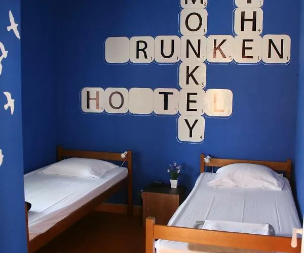 Hostel The Mellow Monkey *